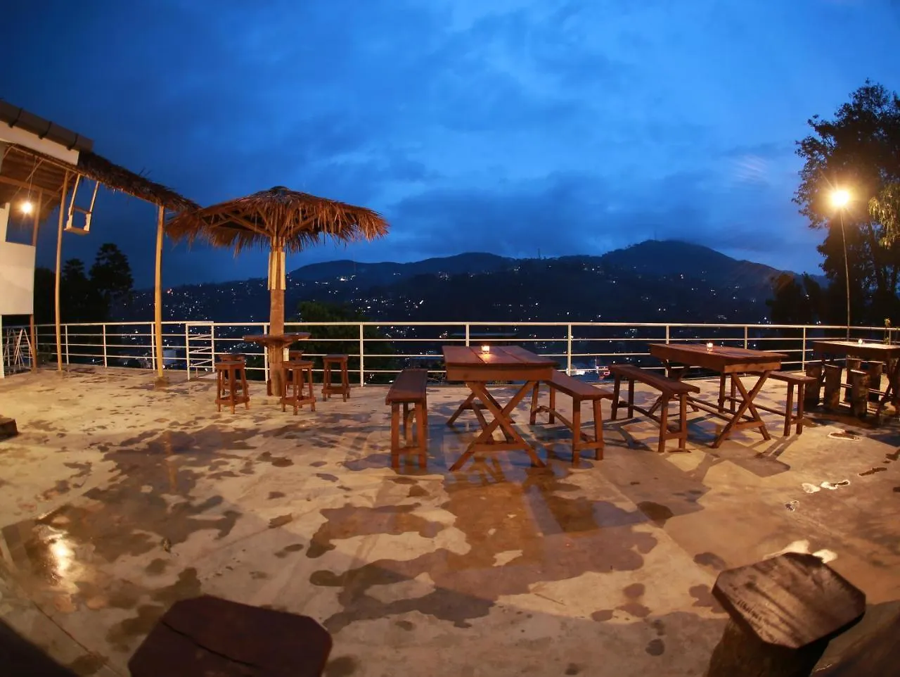 Deck On The Hills Hostel Κάντι Σρι Λάνκα